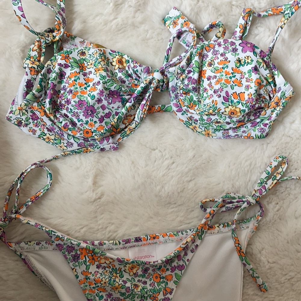 Target Bikini - Picture 2 of 4
